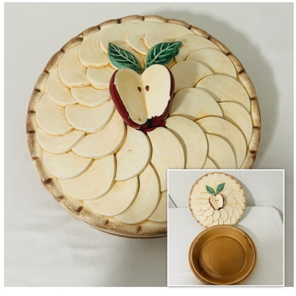 Vintage Hand Painted Ceramic Apple Pie Dish Made in Portugal Beautiful Ivory/Red